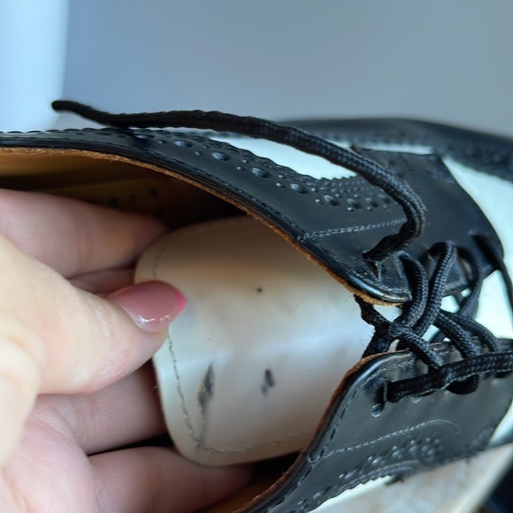 DR MARTENS 3989 Bex Smooth Leather
Brogue Shoes Size 9 - Picture 12 of 15